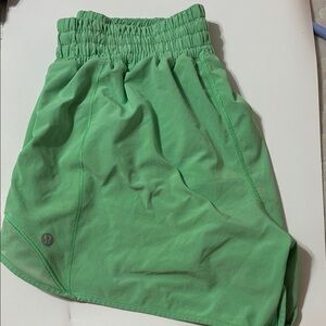 green lululemon hotty hots